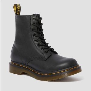 1460 Pascal Virginia Dr. Martens